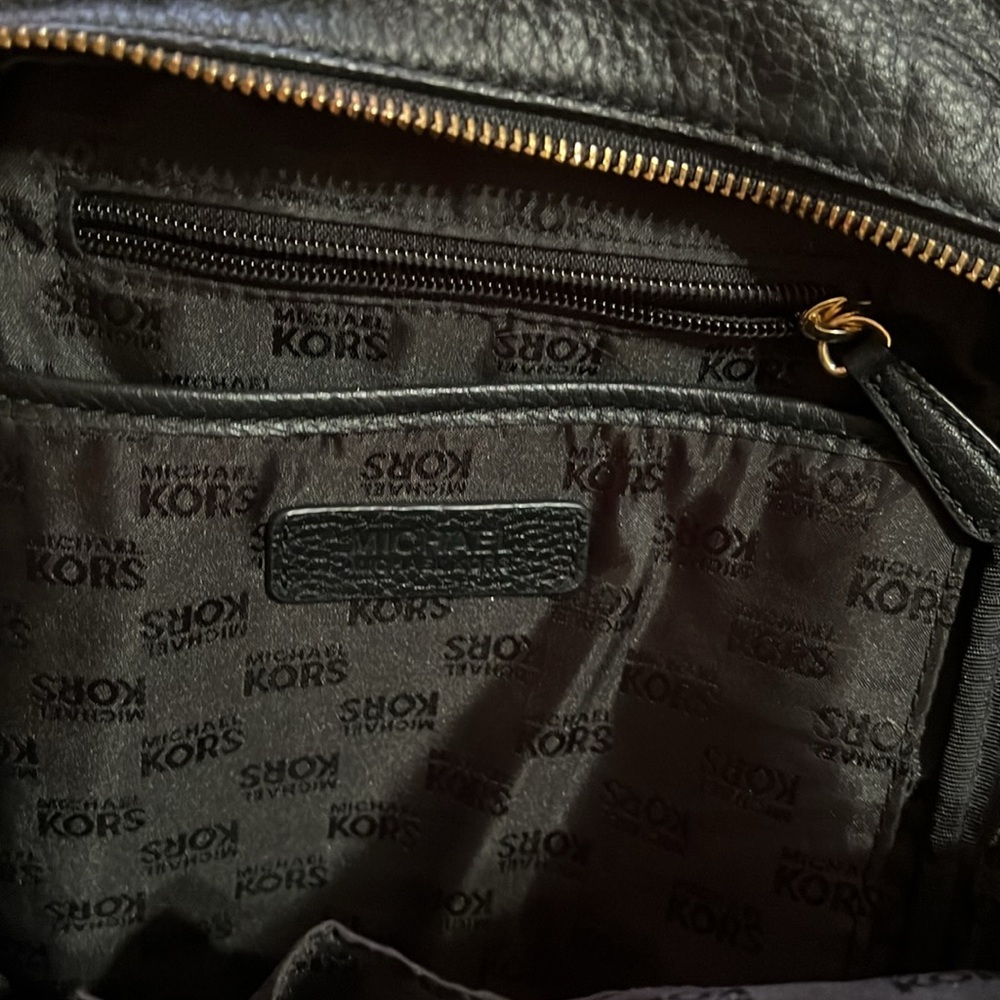 Michael Kors back pack - Picture 3 of 4